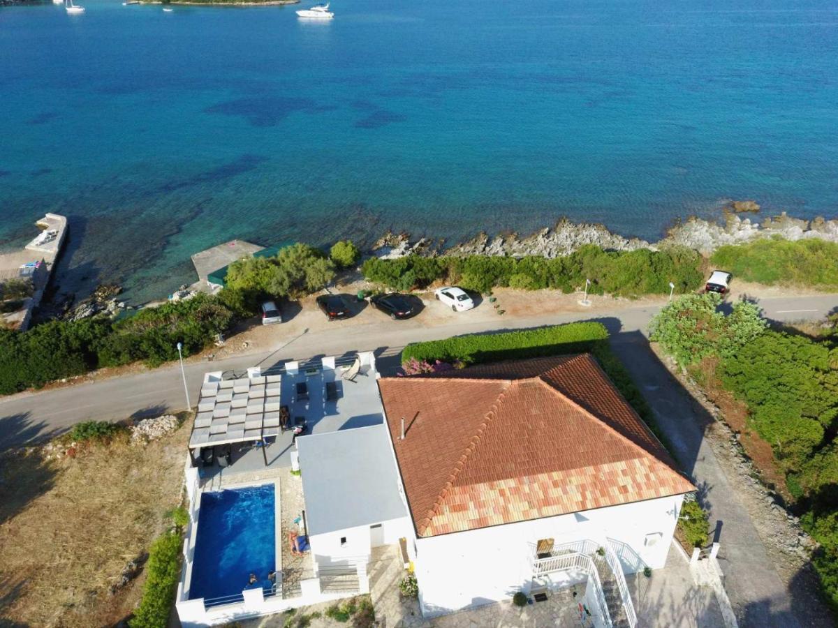 Fei Fei Apartments Račišće Eksteriør bilde