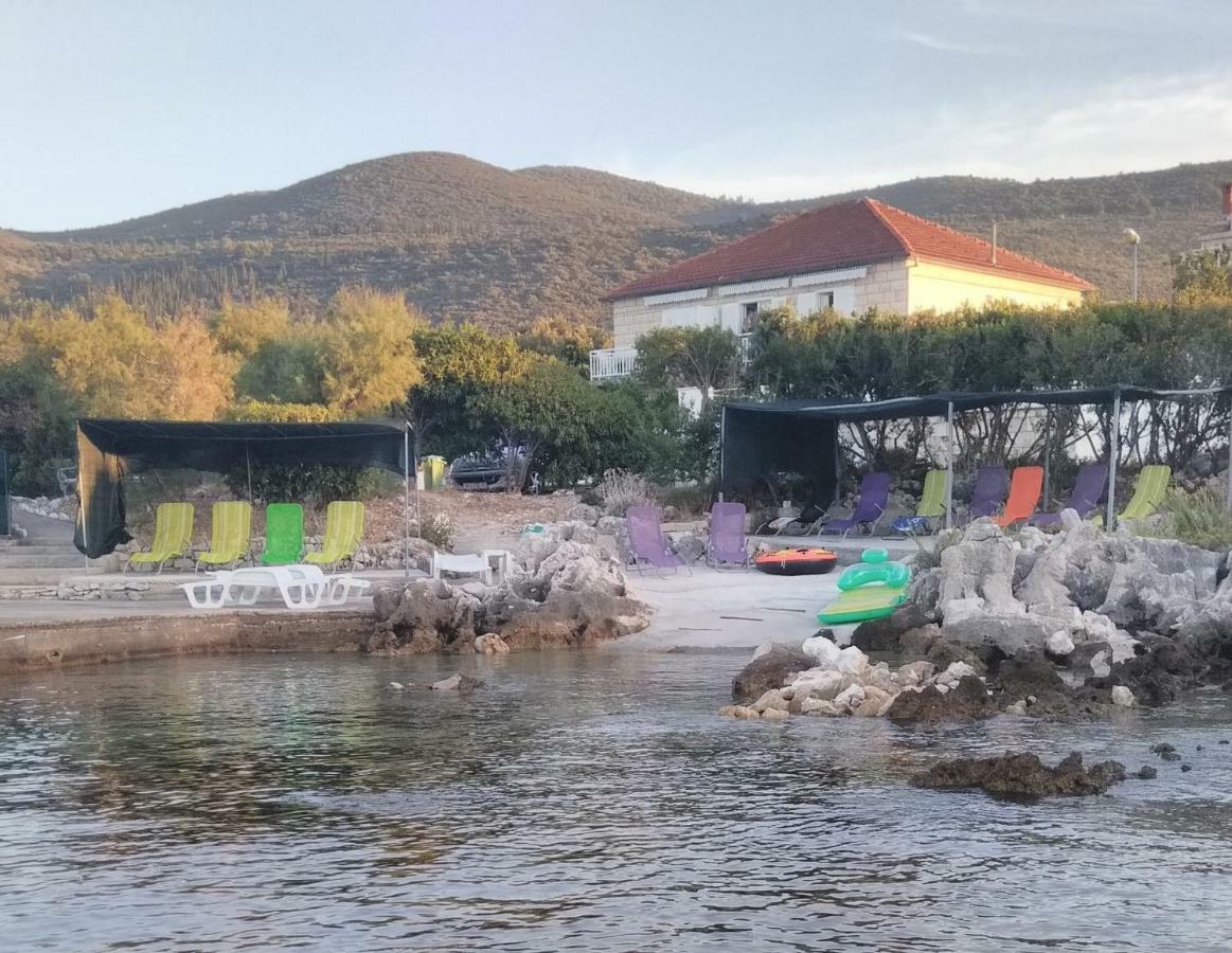 Fei Fei Apartments Račišće Eksteriør bilde