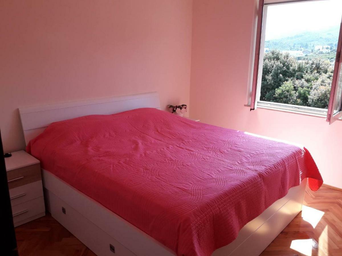 Fei Fei Apartments Račišće Eksteriør bilde
