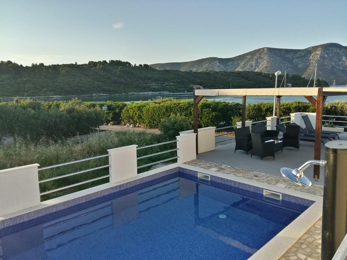 Fei Fei Apartments Račišće Eksteriør bilde