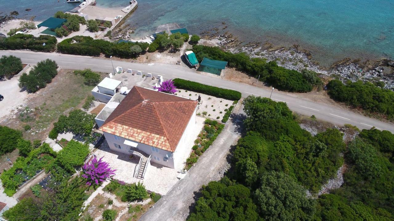 Fei Fei Apartments Račišće Eksteriør bilde